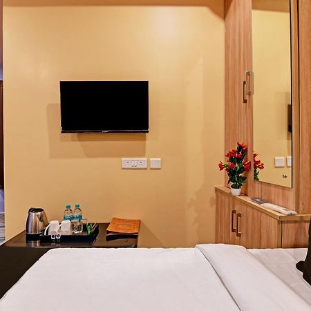 Super Collection O Mahal Hotell Calcutta Exteriör bild